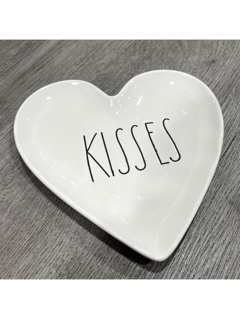 Rae Dunn Heart Shaped Kisses Plate